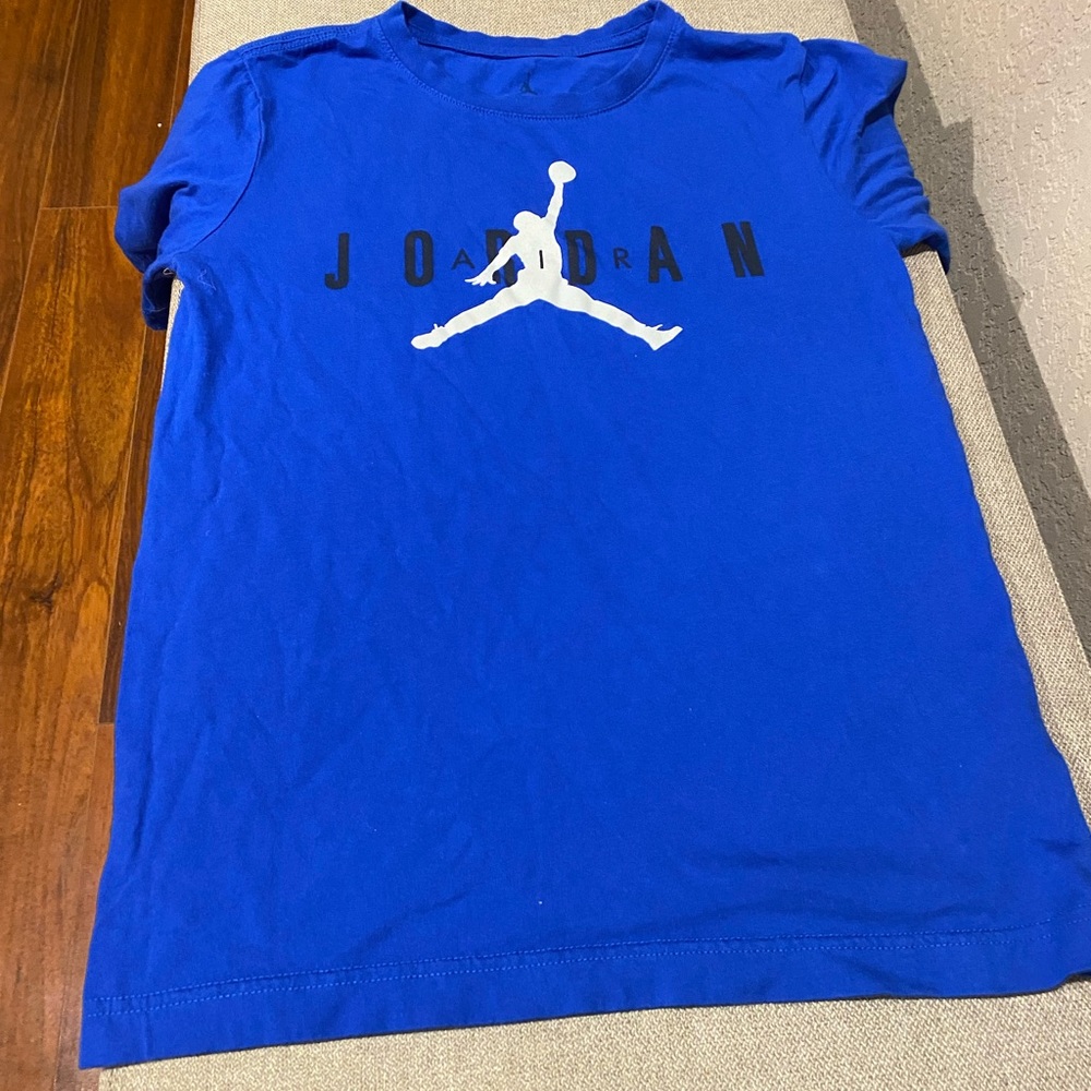 Boys Air Jordan shirt Sz L (10-12), EUC!!